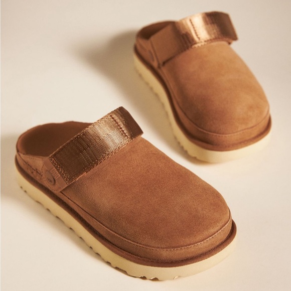 NWT UGG Goldenstar Clogs - Picture 2 of 8
